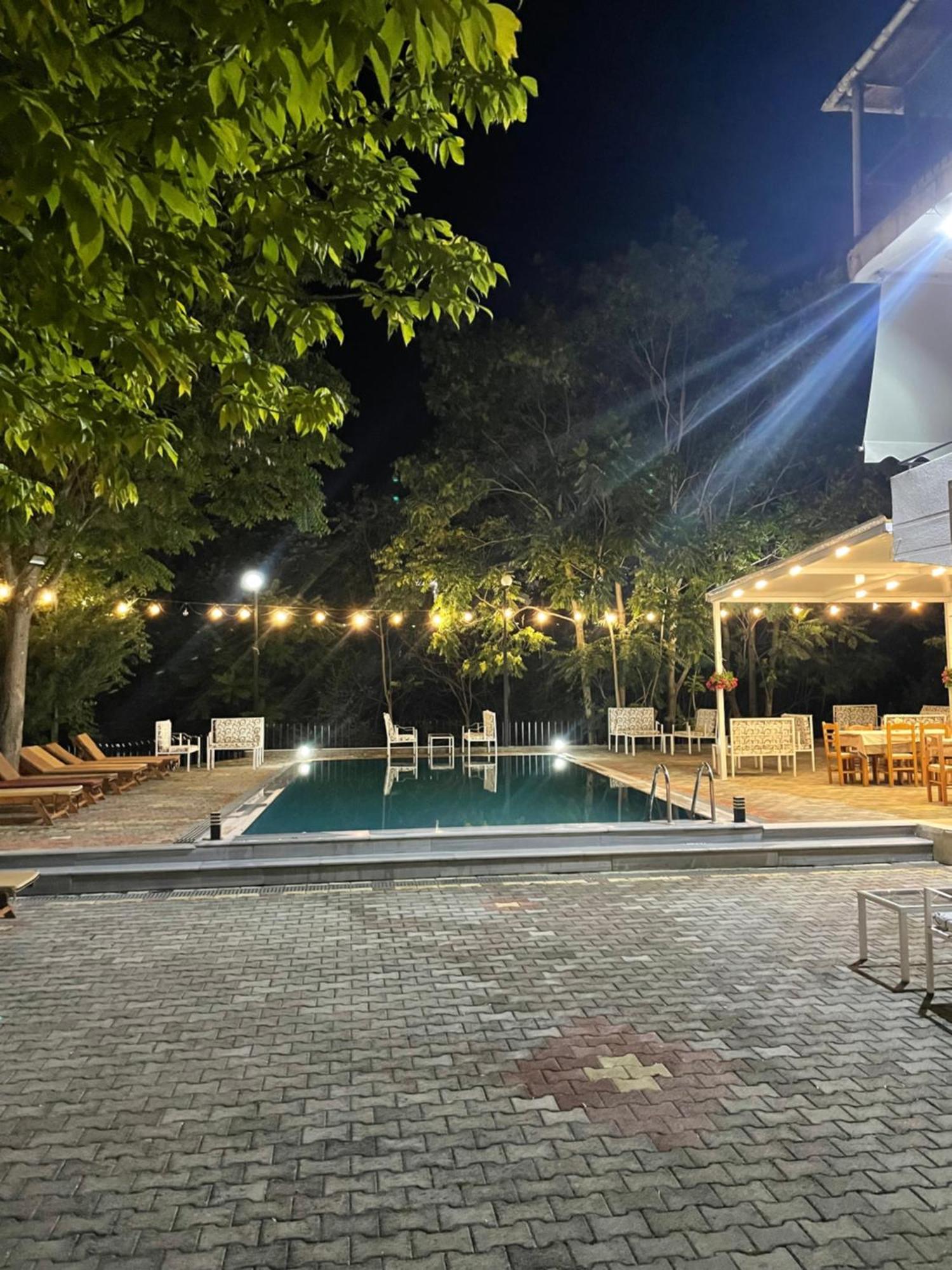 Hotel Aroma Пермети Экстерьер фото