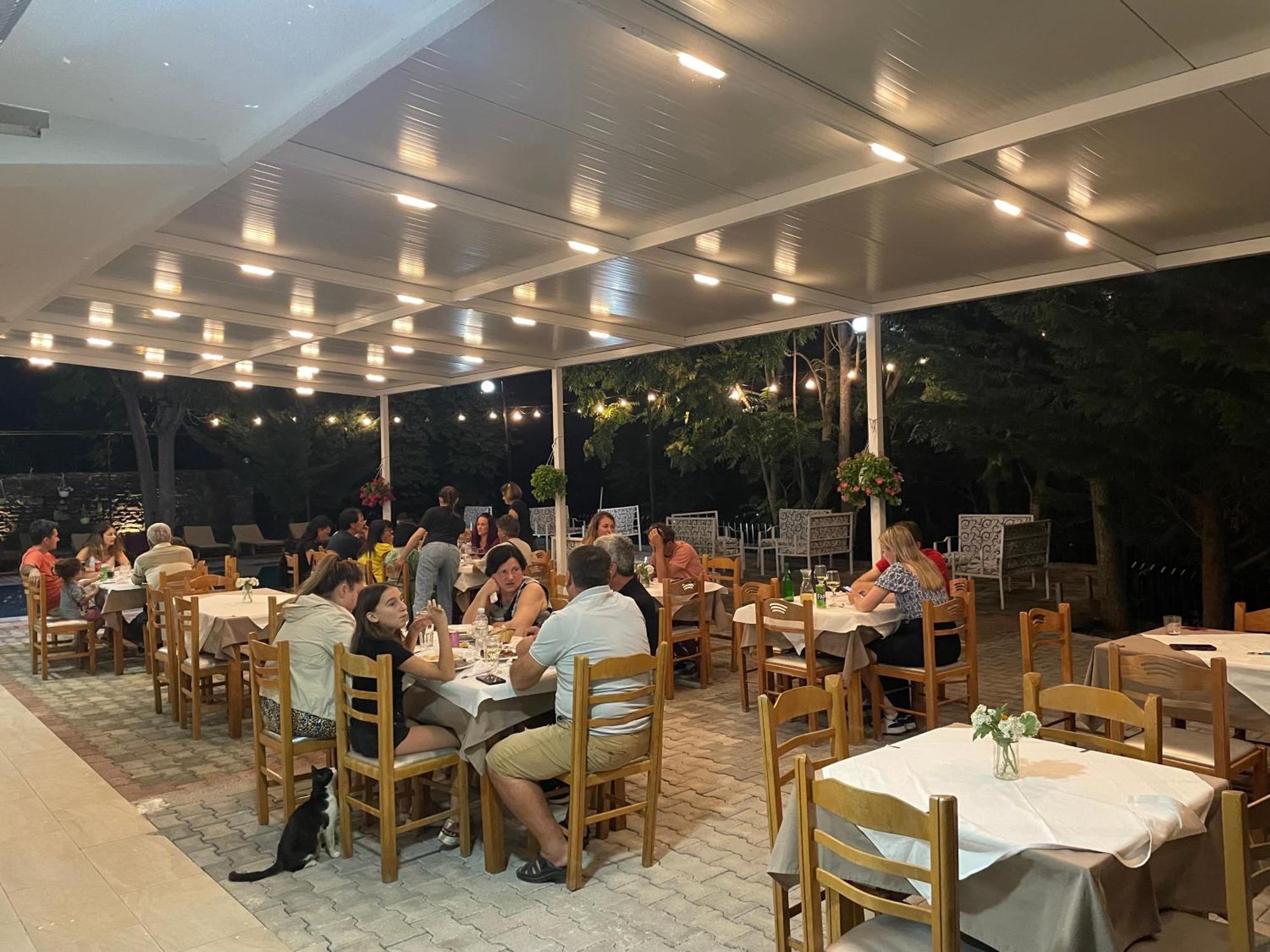 Hotel Aroma Пермети Экстерьер фото