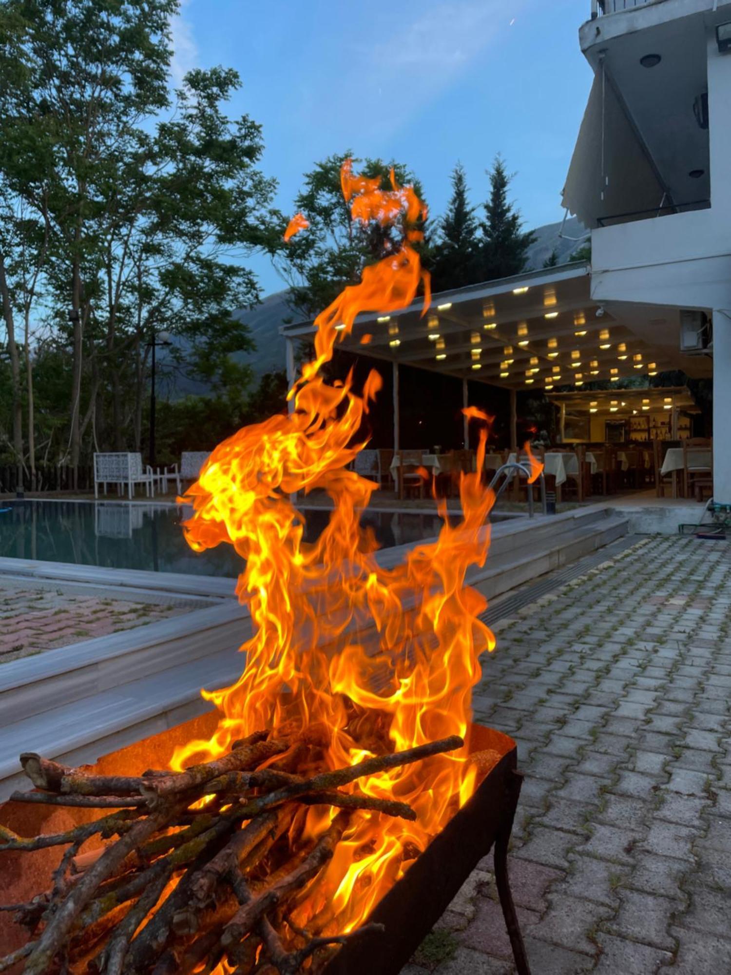 Hotel Aroma Пермети Экстерьер фото